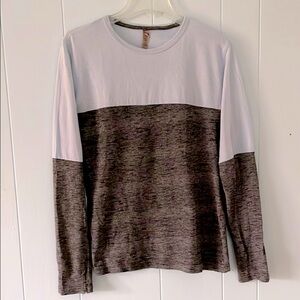 🎈3/$20 MTL Apparel light blue heather gray shirt